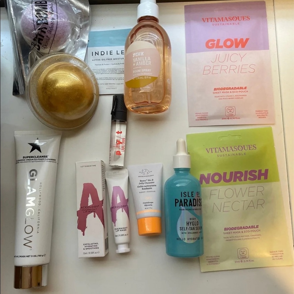 $160 value luxury MEGA beauty bundle